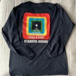 Stadium Goods Take A Hike L/S Unisex Tee - M